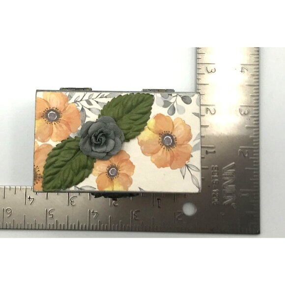 Small Decorative Wooden Trinket Box With Floral Design & Butterfly Accent - Picture 6 of 7